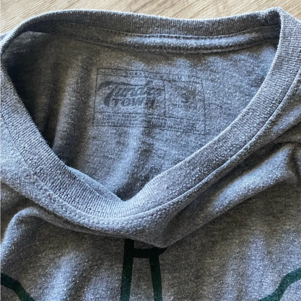 grb | tee - Picture 3 of 3